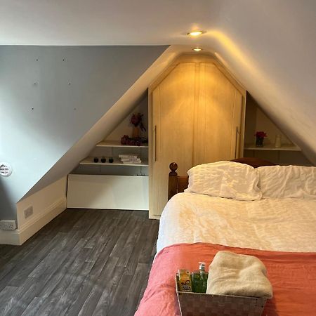 Cozy Room In A Serene House Birmingham Buitenkant foto